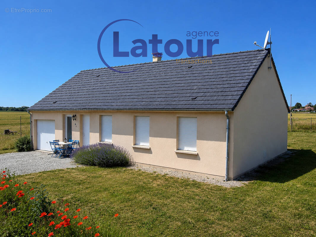 Maison à MARVILLE-MOUTIERS-BRULE