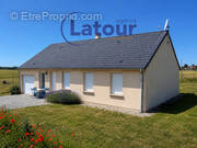 Maison à MARVILLE-MOUTIERS-BRULE