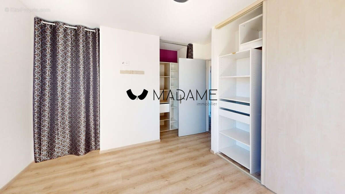 Chambre 1 - Appartement à RIVES