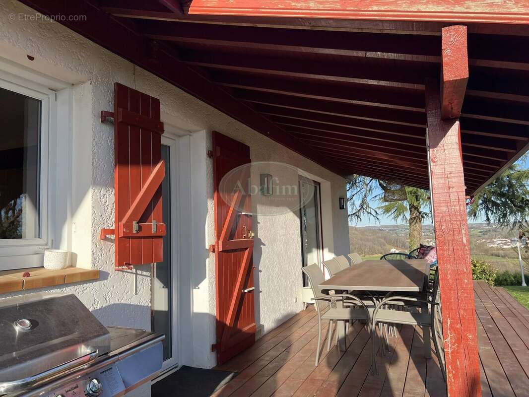 Maison à SAINT-PALAIS