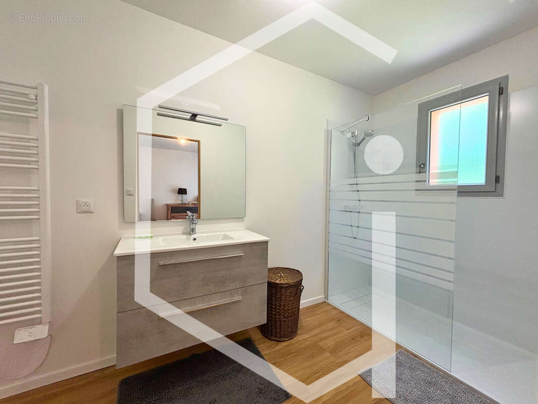 Maison à COSNE-COURS-SUR-LOIRE