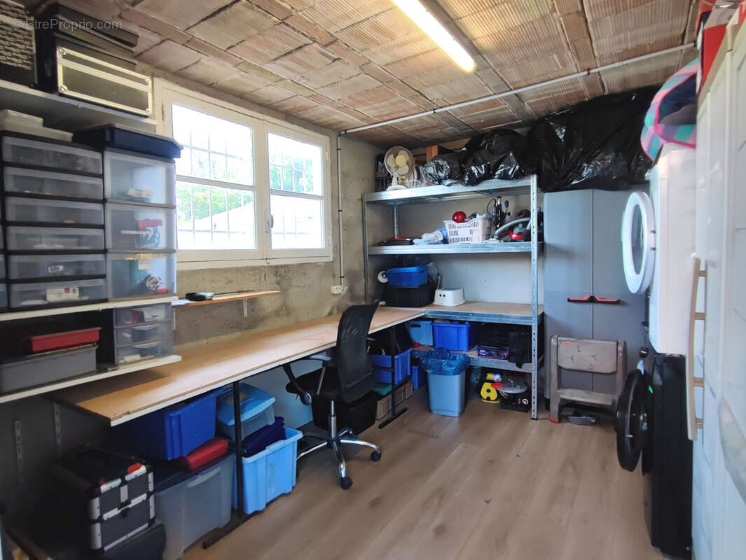 Appartement à SIX-FOURS-LES-PLAGES