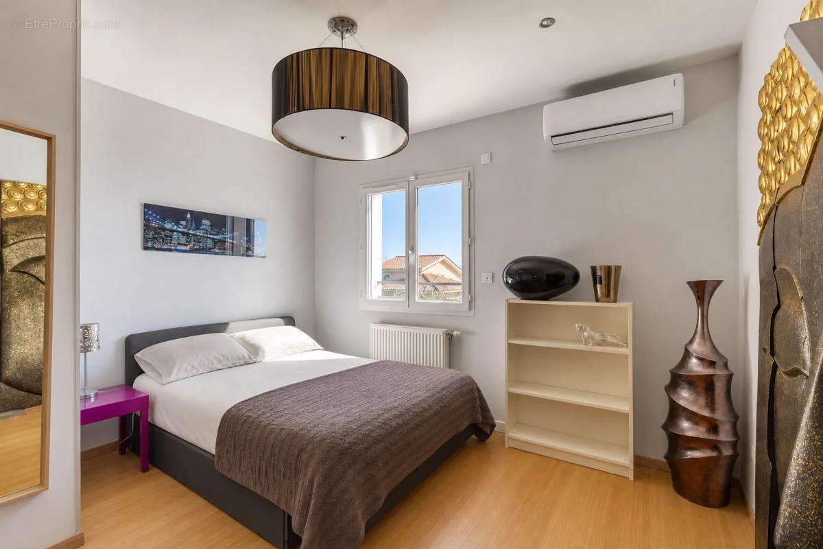 Maison familiale de 176m² – Matériaux de qualité, aucun travaux, cadre très paisible - photo 21
