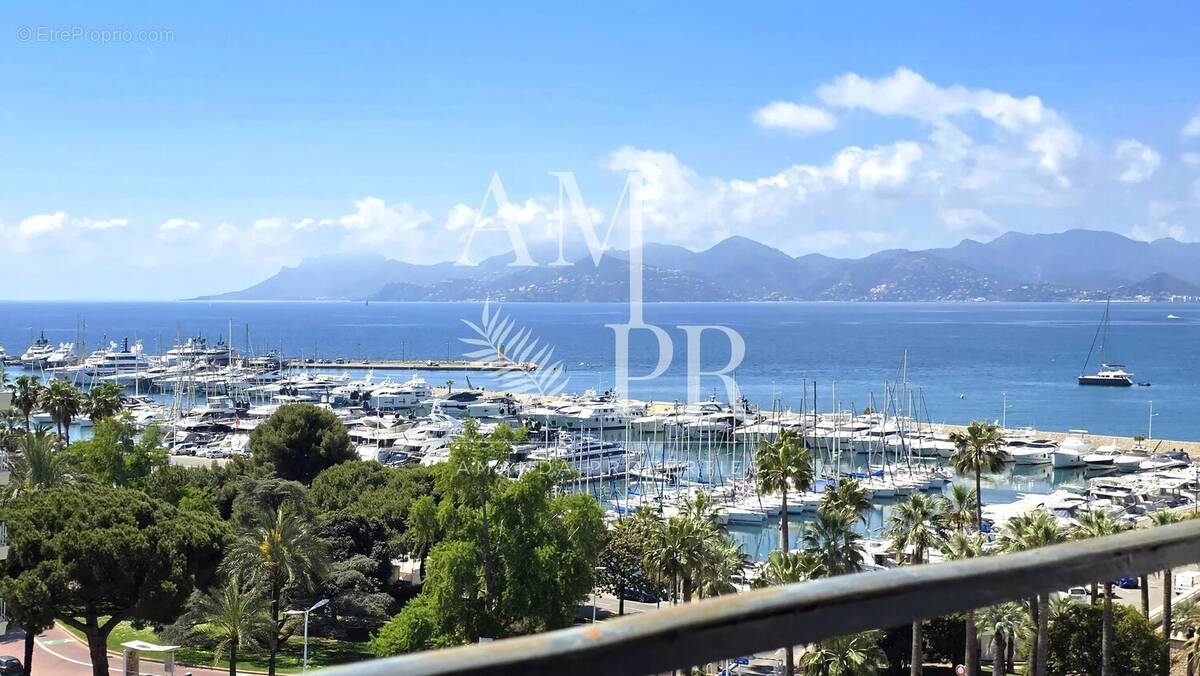 Appartement à CANNES