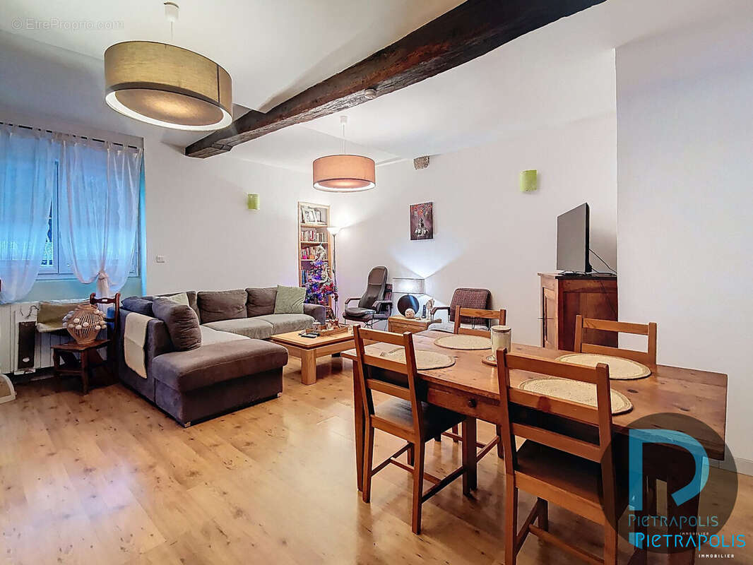 SALON SEJOUR 43.13 m² - Appartement à MACON