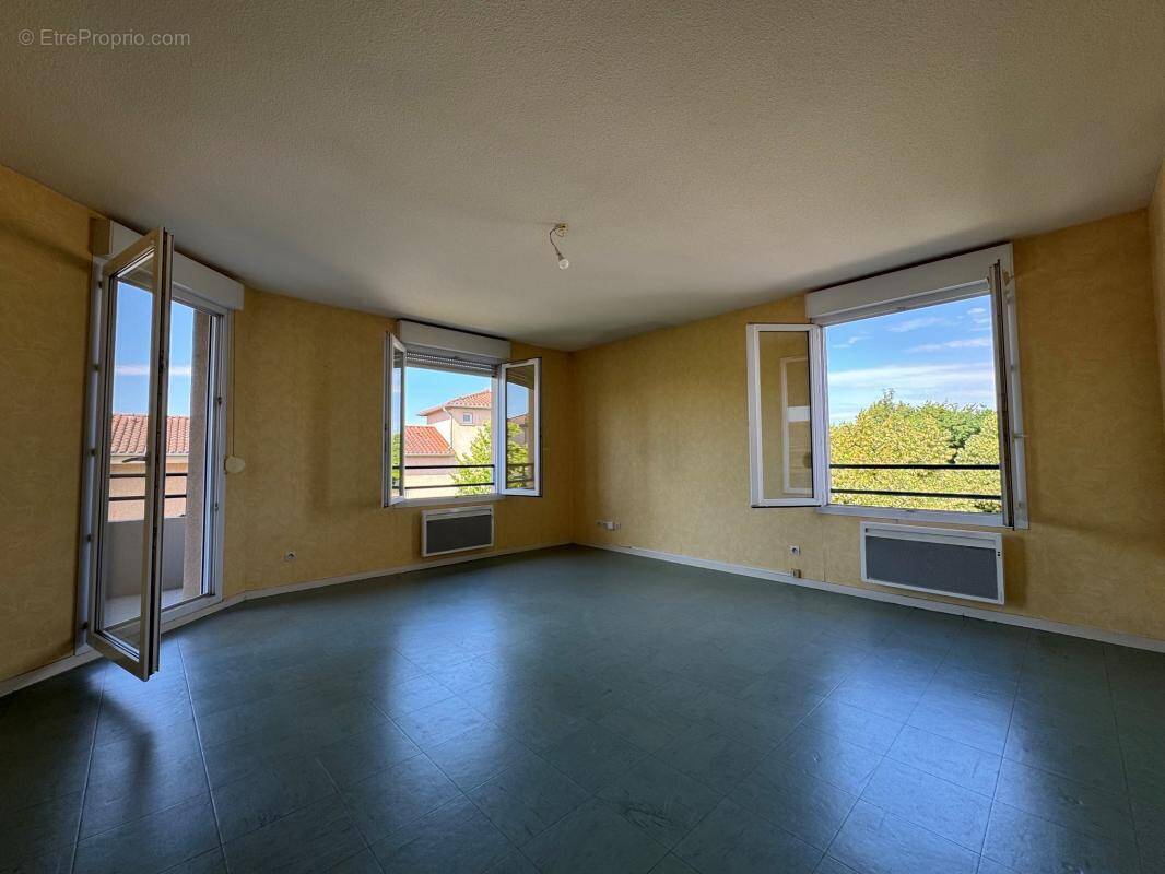 Appartement à VILLEFONTAINE