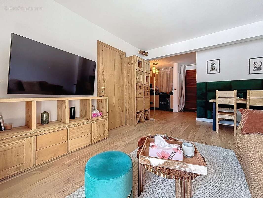 Appartement à SAINT-ETIENNE-DE-TINEE