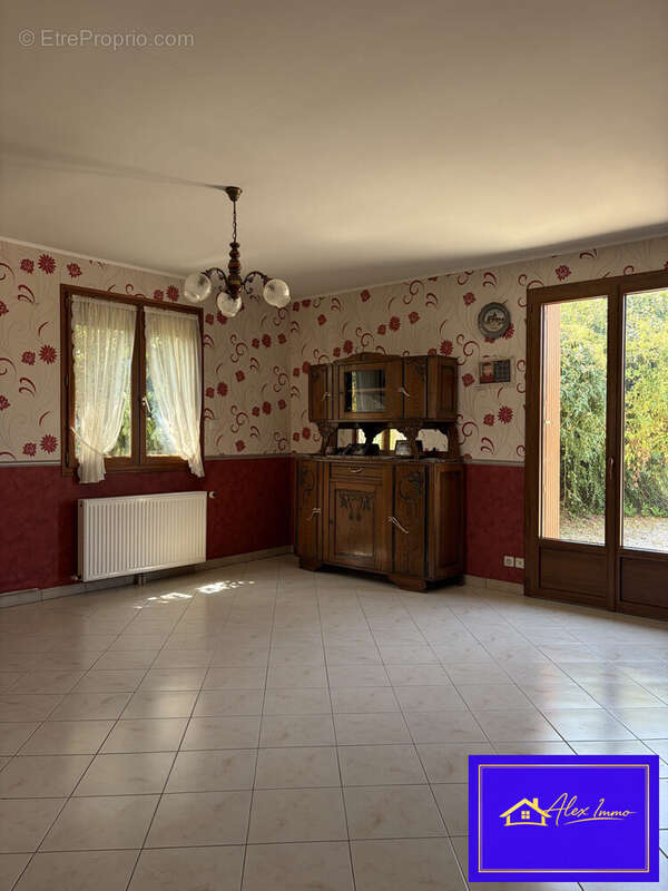 Maison 106 m² à Saint-Gervais-En-Valliere  - photo 5