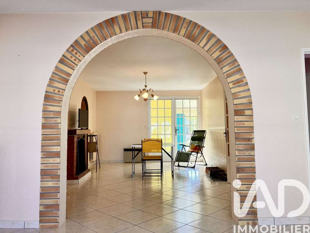 Maison 158 m² à Moreilles  - photo 4