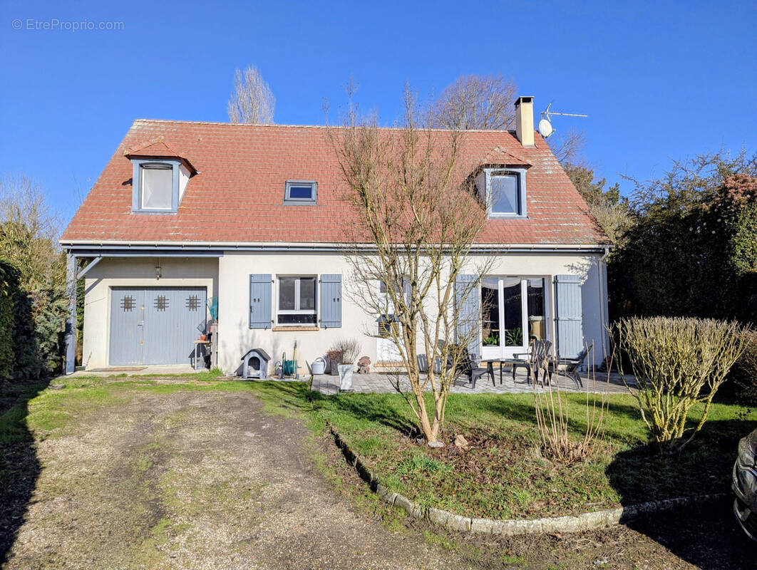 Maison à AUTEUIL