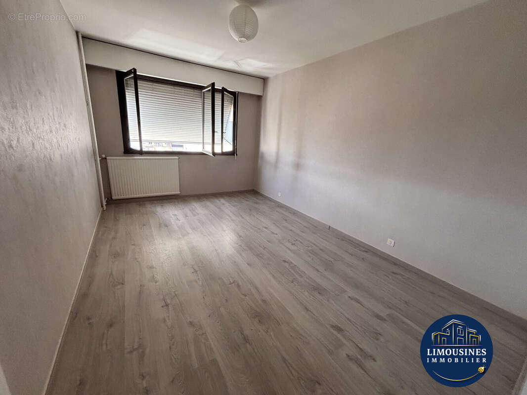 Appartement 67 m² à Limoges  - photo 2