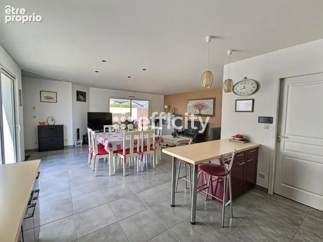 Maison 4 pièces 96 m² à vendre à Saint-Vivien (17220) - photo 4
