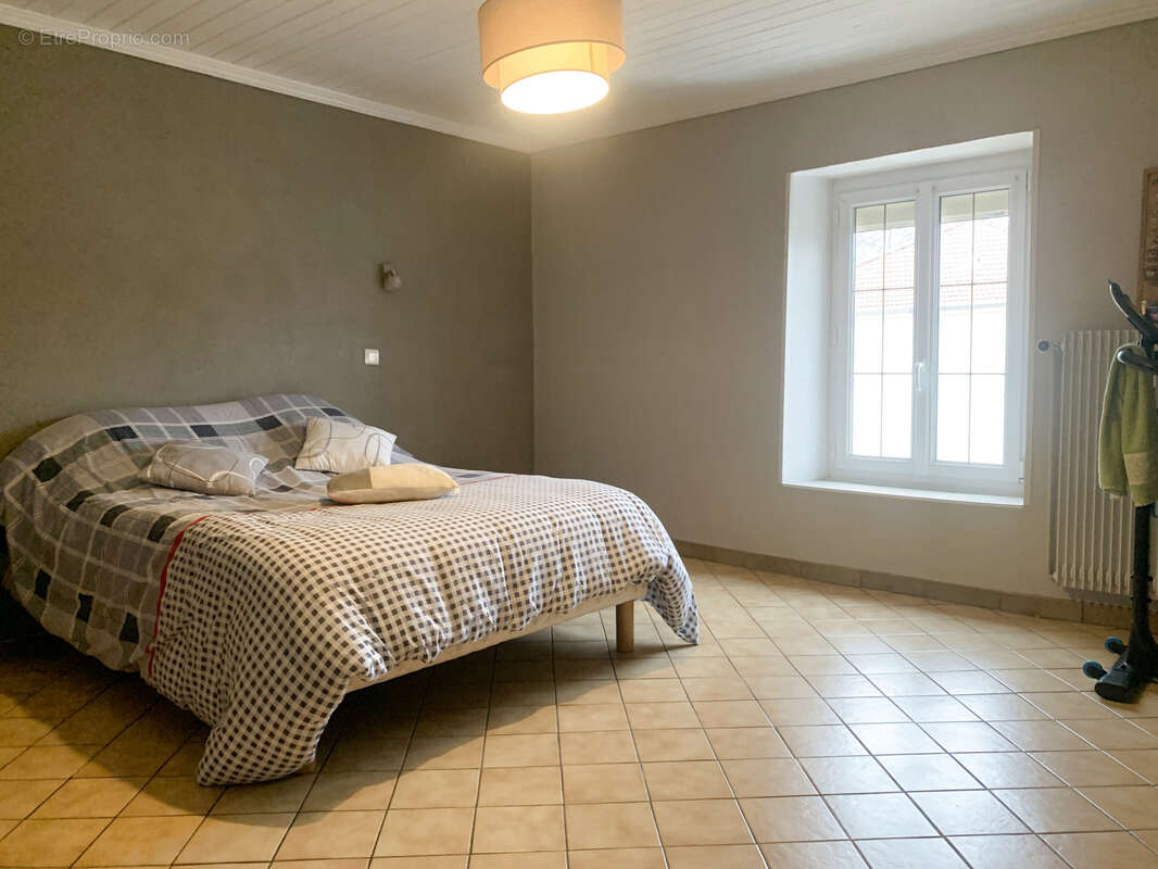 Maison à FRENELLE-LA-GRANDE