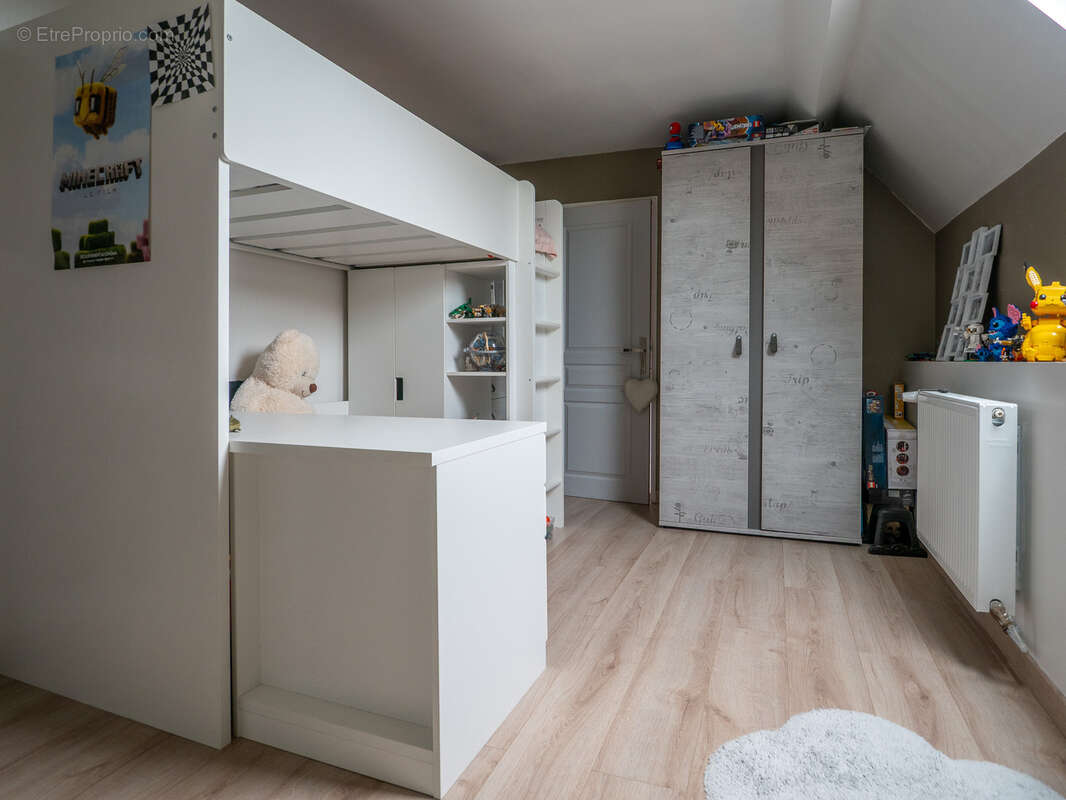 Maison à PERONNE-EN-MELANTOIS