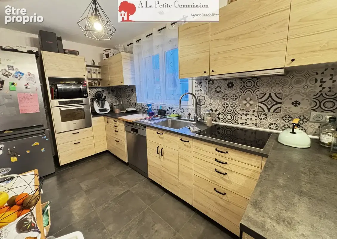 Maison 5 pièces 111 m² · à Thivars · 110,8 m² · 264 000 €