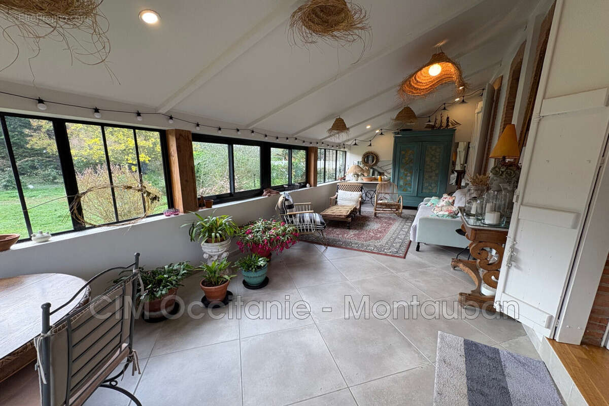 Maison à CASTELSARRASIN