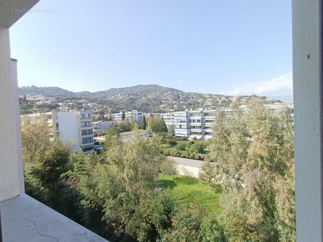 Appartement à MANDELIEU-LA-NAPOULE