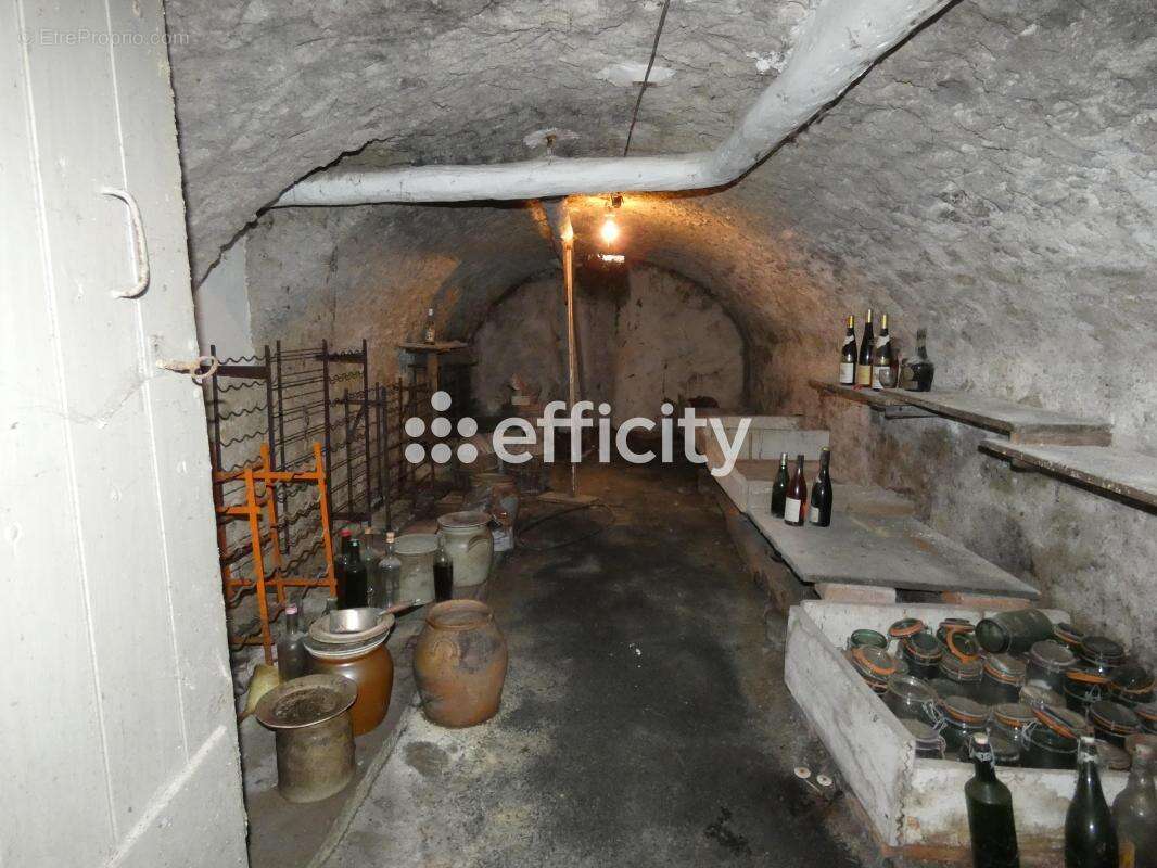 Maison à BELLENAVES