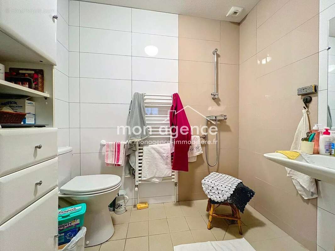 Appartement à BUCHY