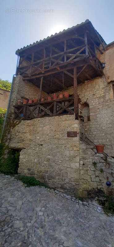 Maison à SAINT-CIRQ-LAPOPIE