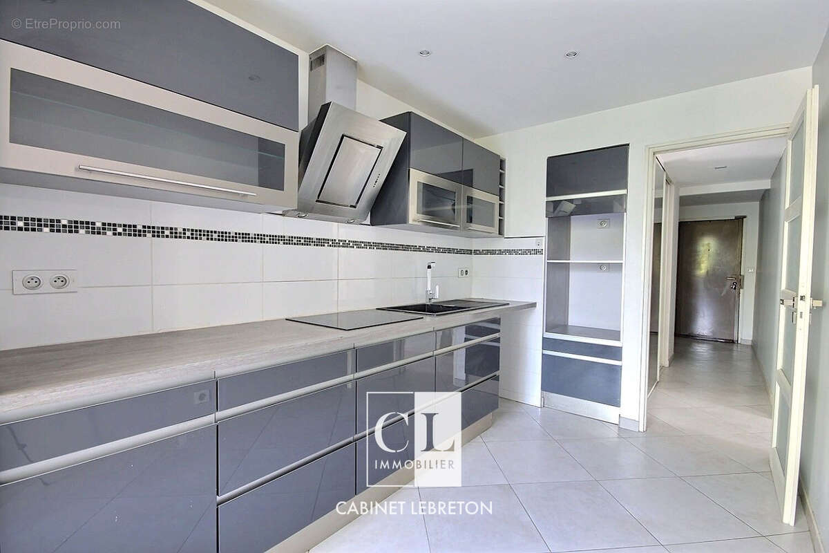 Appartement à MARSEILLE-10E