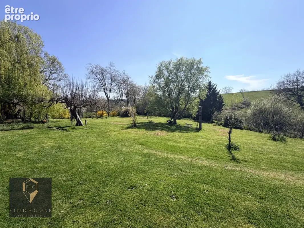 Maison t7 - 347 m2 - jardin - bois - dépendances - photo 17