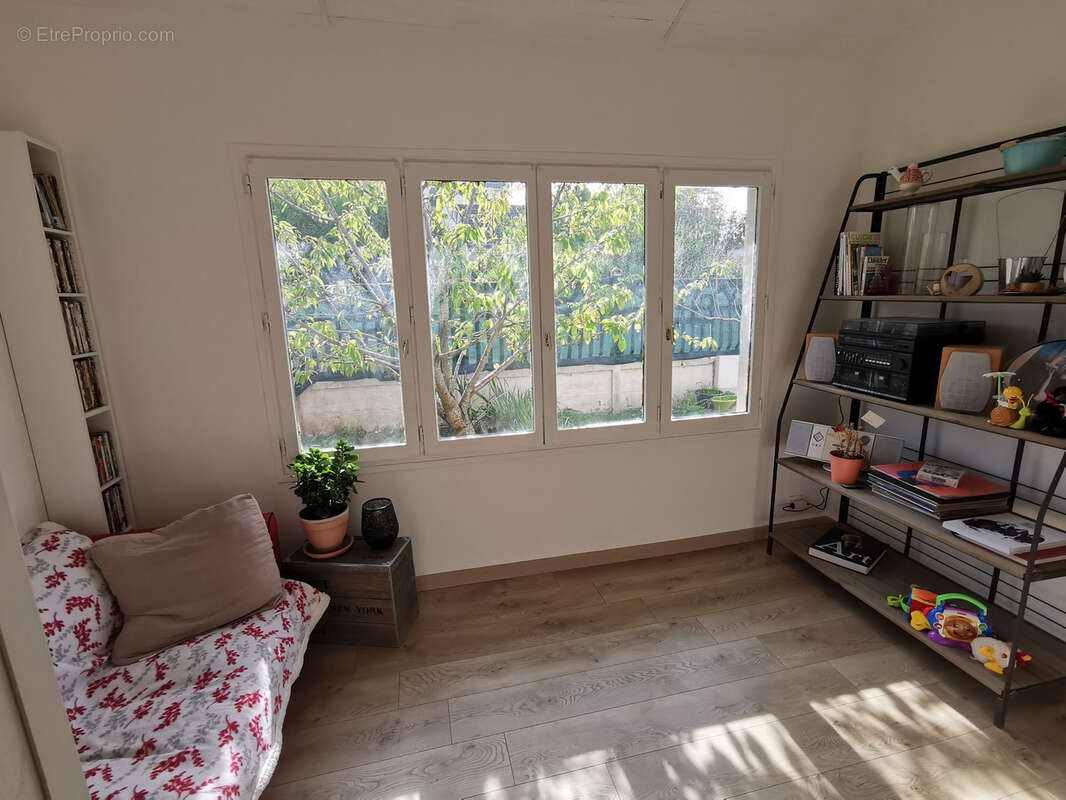 Maison à VIGNEUX-SUR-SEINE