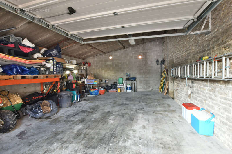 Maison à FLAGEY-ECHEZEAUX