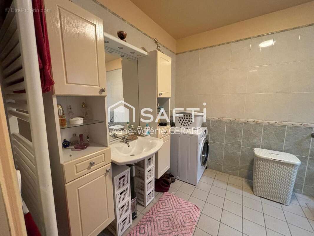 Photo 8 - Maison à ERNEE