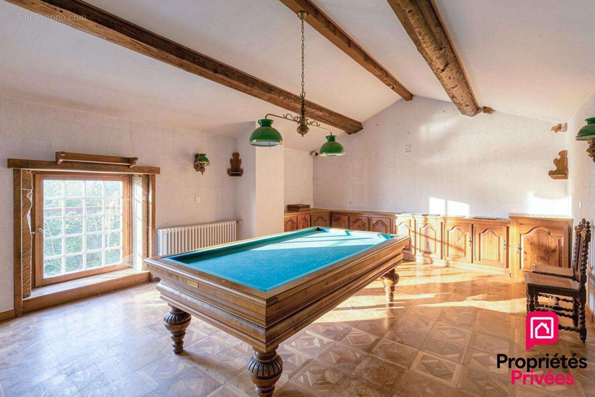 Maison à OYTIER-SAINT-OBLAS