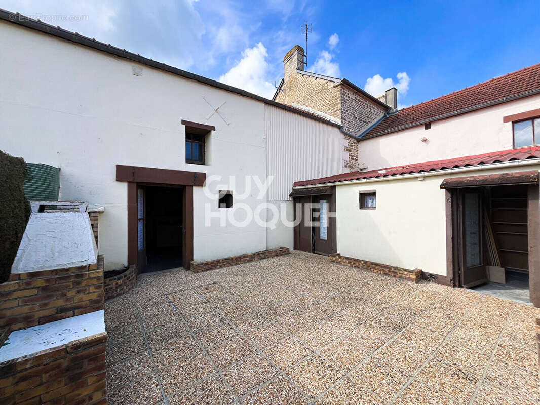 Maison + dépendances + terrain constructible Laize Clinchamps - photo 8