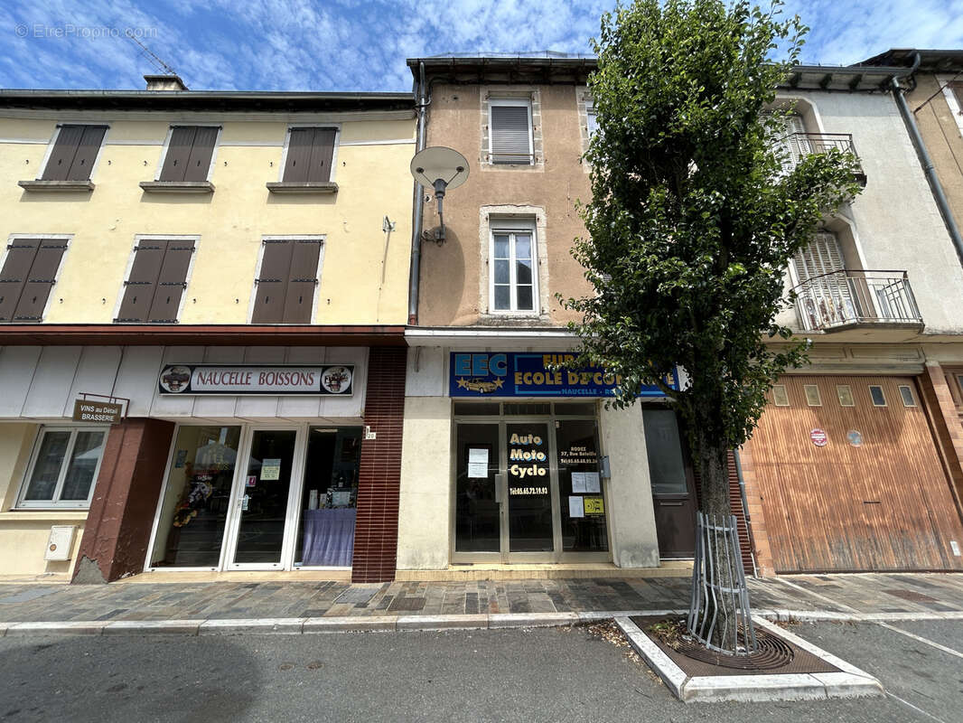 Appartement à NAUCELLE