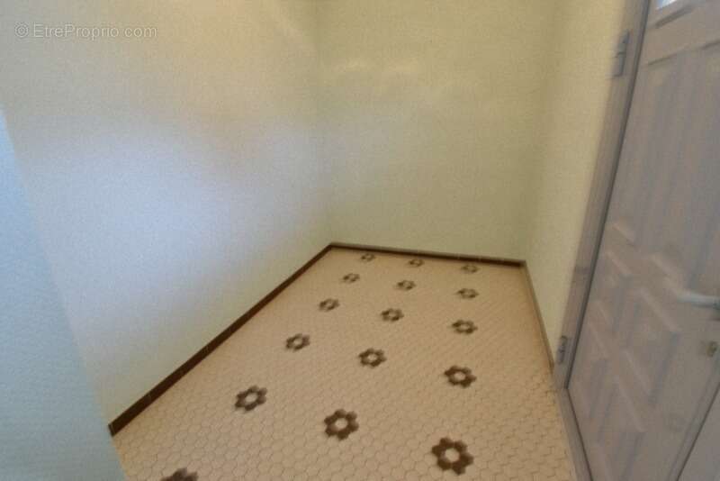 Maison à PUJOLS