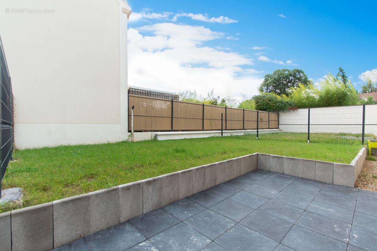 Appartement à SAINT-GERMAIN-LES-ARPAJON