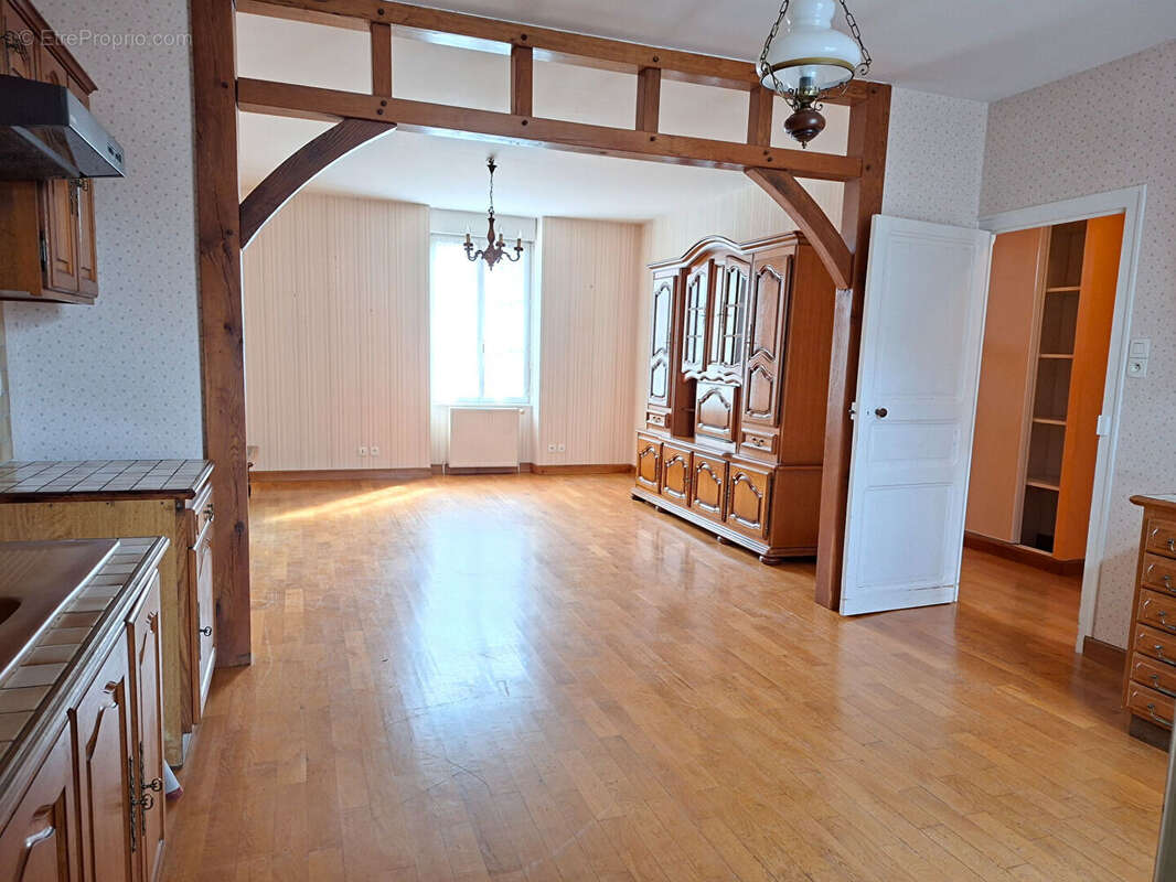 Maison centre Retiers 4 pièce(s) 90 m2 -Terrain 565m² - photo 5