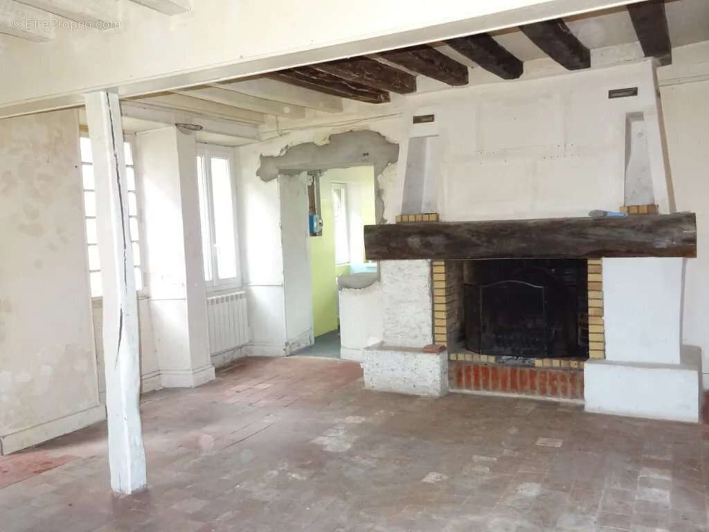 Maison à AUNEAU