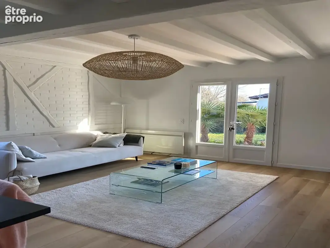 Maison rénovée de type 3 avec jardin à Tosse ? à 10 km des plages - photo 6