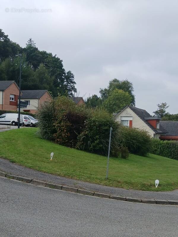 Terrain à GRUCHET-LE-VALASSE