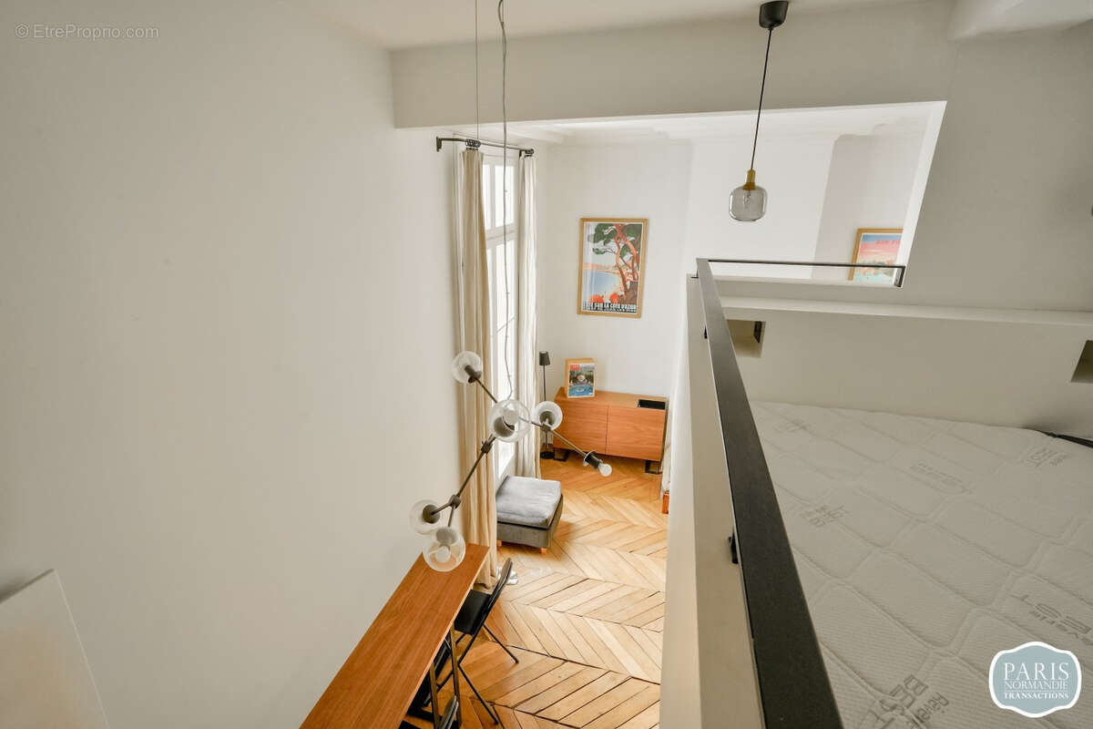 Appartement à PARIS-7E