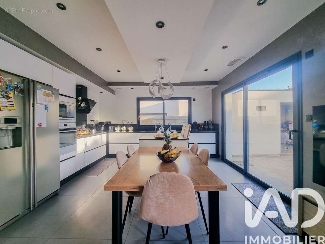 Maison 144 m² à Perpignan  - photo 8