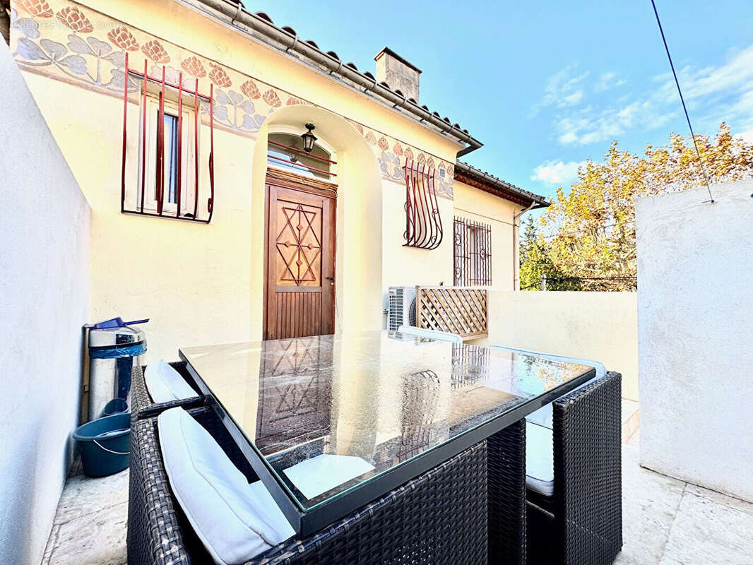 Appartement à MARSEILLE-11E