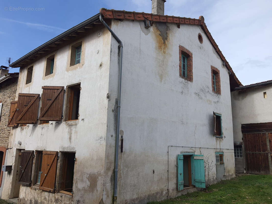 Maison à NOIRETABLE