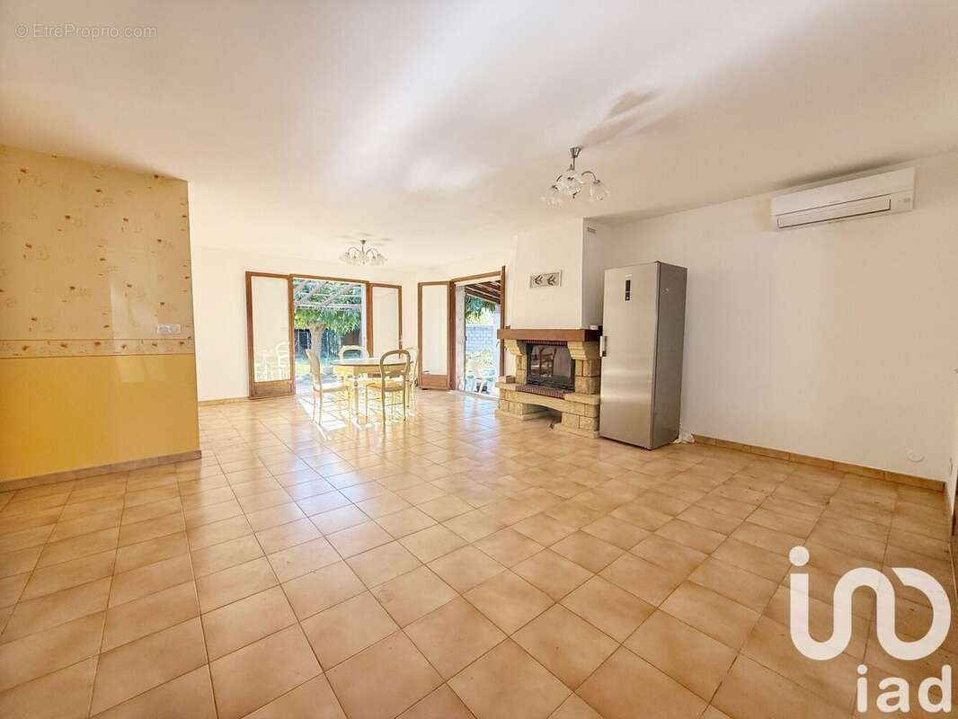 Photo 3 - Maison à LA CRAU