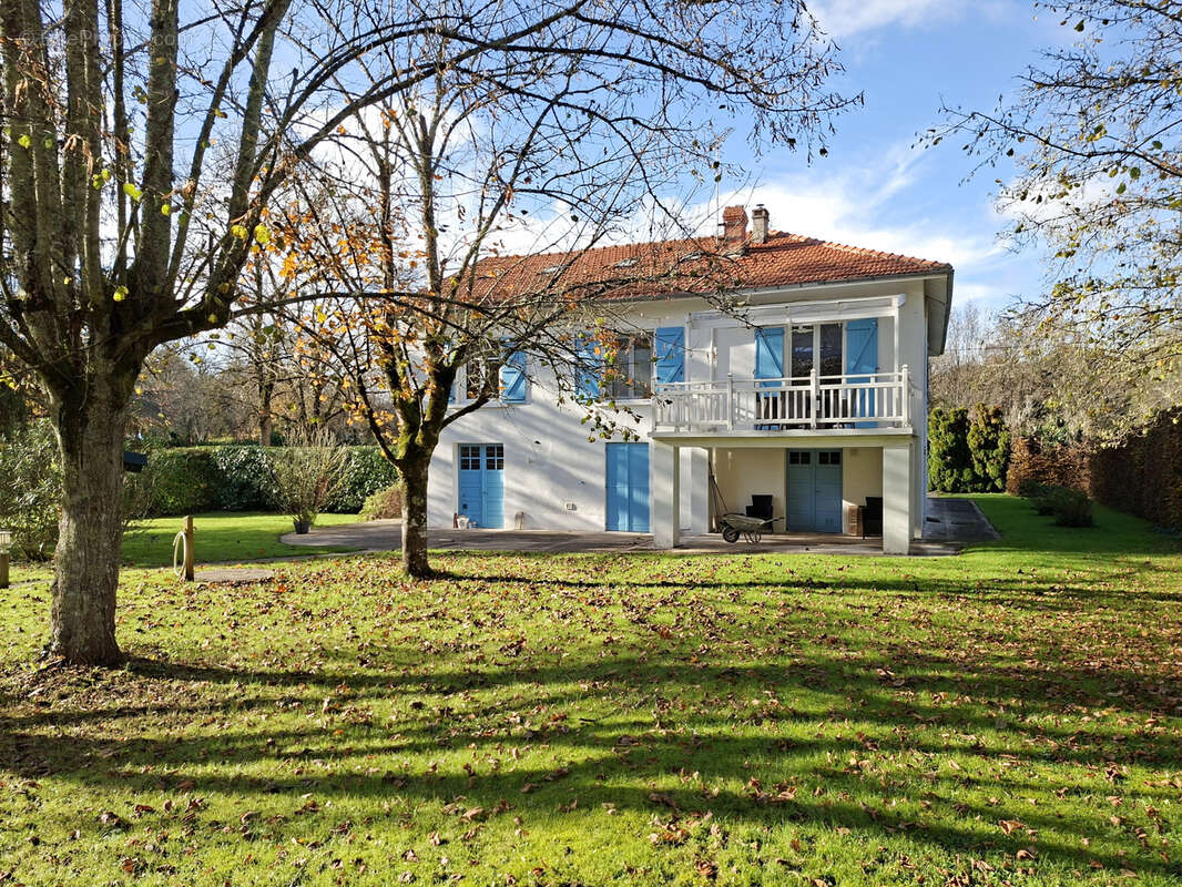 Maison à SAINT-ASTIER