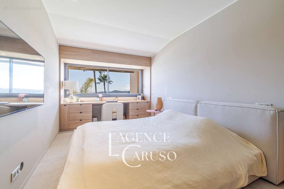 Maison à VILLENEUVE-LOUBET