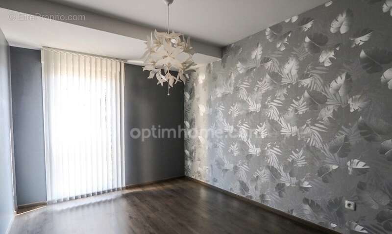 Appartement à AMNEVILLE