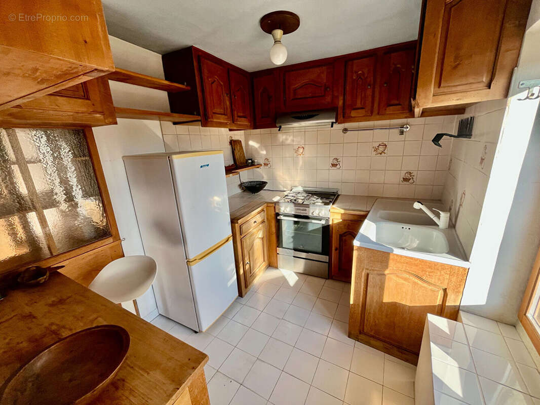 Appartement à L'ISLE-SUR-LA-SORGUE