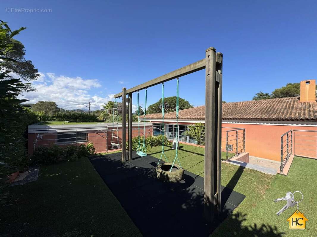 Maison à MOUGINS