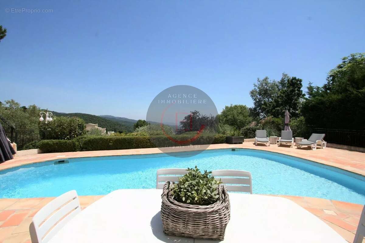 Maison à LES ADRETS-DE-L'ESTEREL