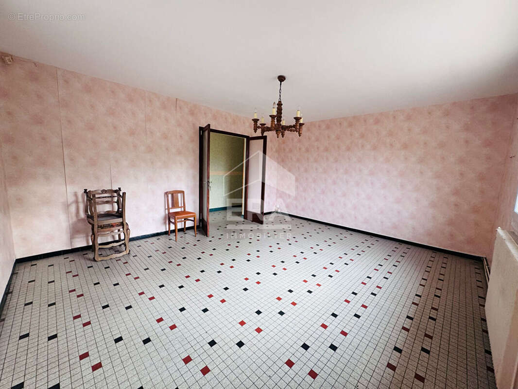Maison 6 pièces dont 4 chambres à vendre à Berson - photo 5